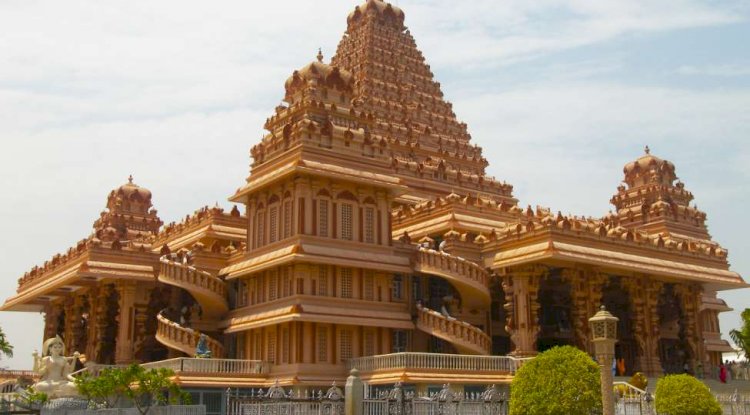 Chhatarpur Temple - Delhi